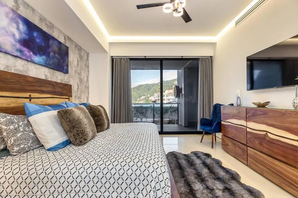 New! Luxury 2Bd 2Ba Romantic Zone Largest Pool In Pv Sea View Balcony Puerto Vallarta Apartment