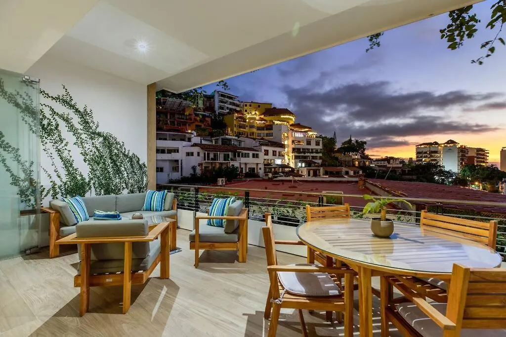 New! Luxury 2Bd 2Ba Romantic Zone Largest Pool In Pv Sea View Balcony Puerto Vallarta Meksyk